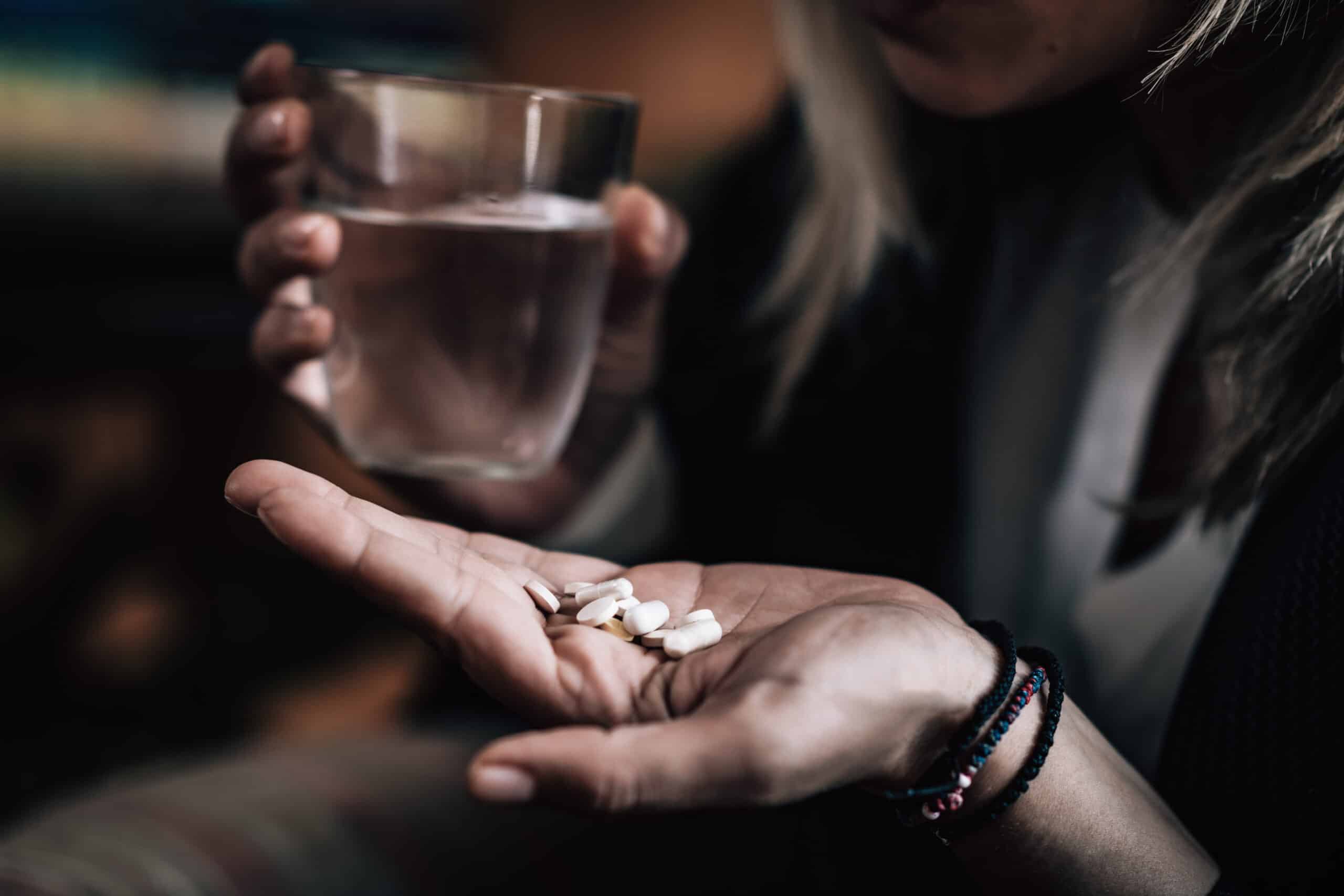 Benzodiazepine Addiction: Signs, Symptoms, and Treatment